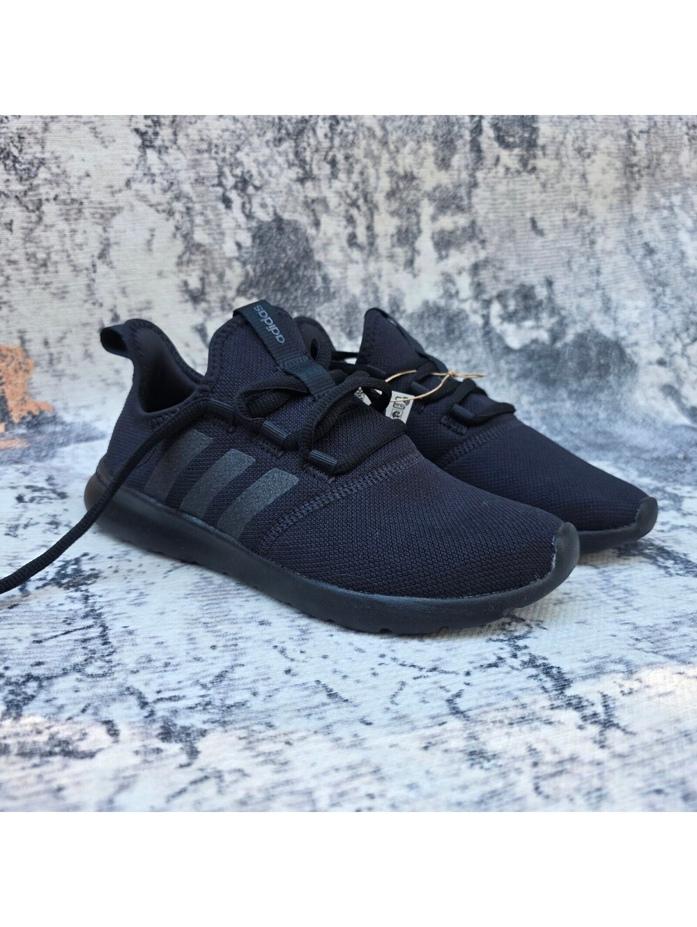 NWT Adidas Cloudfoam Pure black sneakers